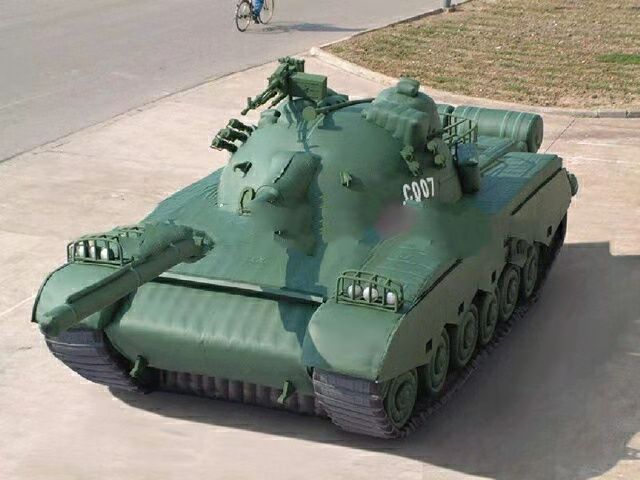 海南充气坦克战车